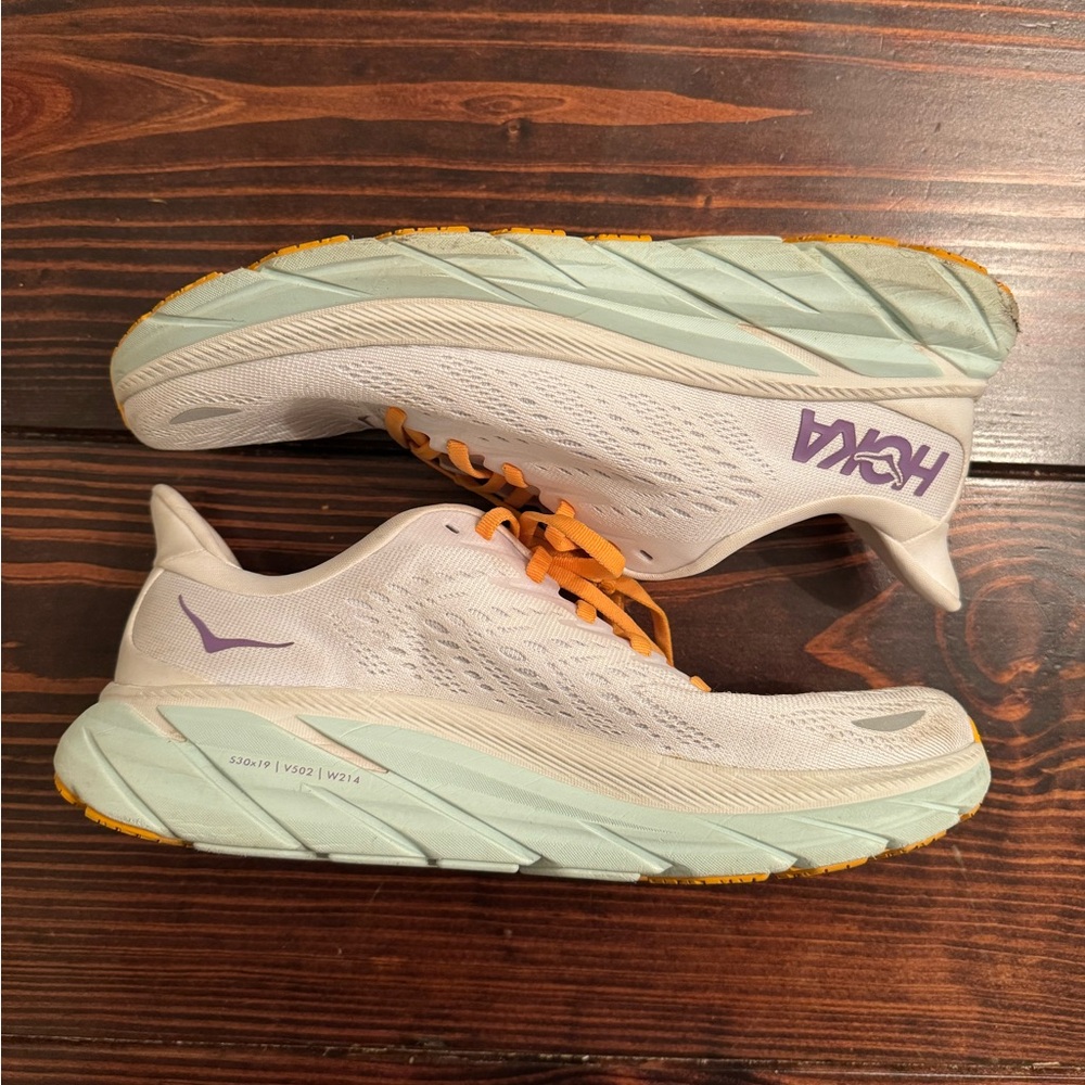 Hoka Clifton 8 ‘Blanc de Blanc’